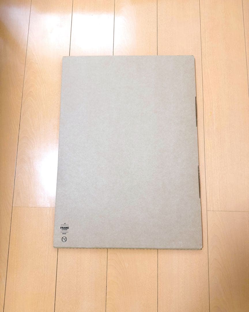 MOEBE A2サイズ フレーム　ホワイト