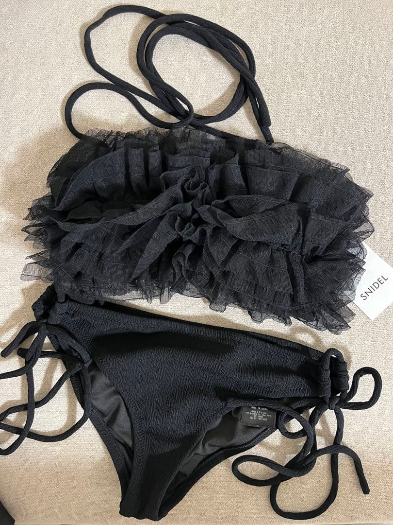 SNIDEL ブラック フリル セパレート水着