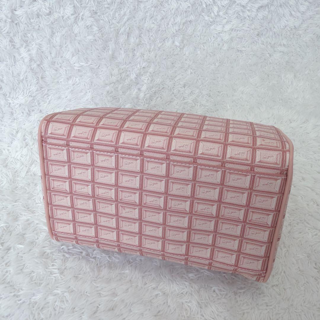 ねこ様 新品 Q-pot. ストロベリーチョコレート ミニ ボストンバッグ