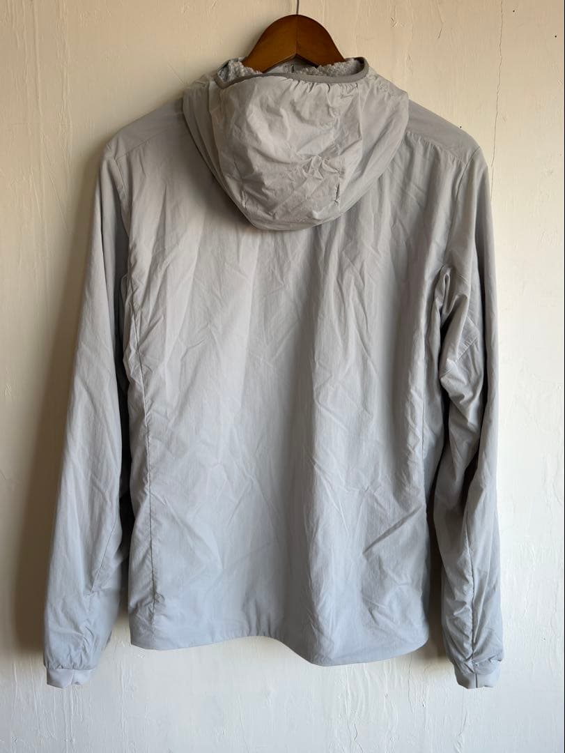 美品 アークテリクス Proton FL フーディ　Sサイズ