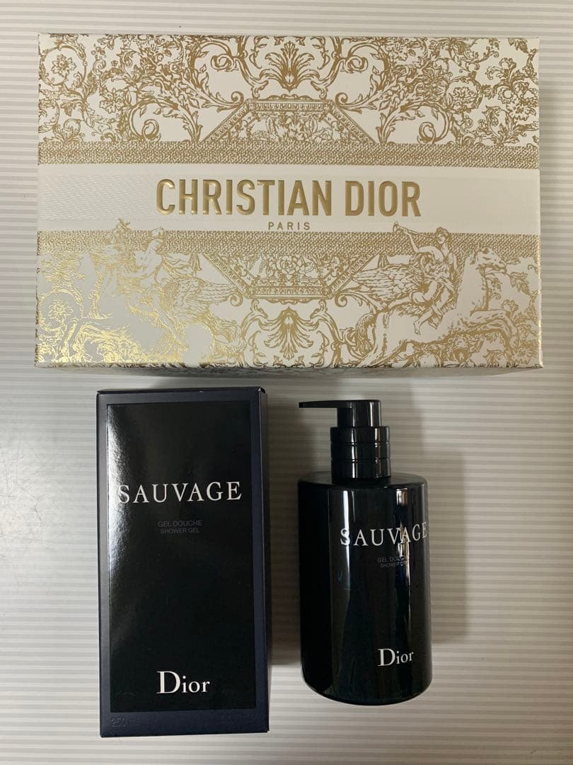 Christian Dior ソヴァージュ シャワー ジェル