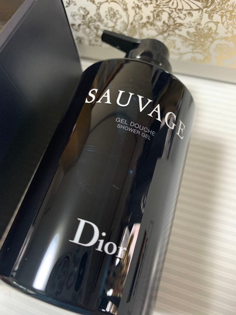 Christian Dior ソヴァージュ シャワー ジェル