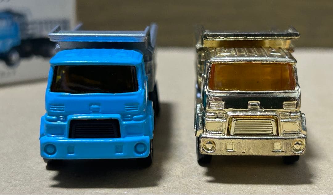 トミカ いすゞ オフロードダンプ 2台セット