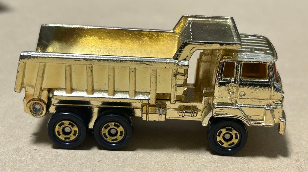 トミカ いすゞ オフロードダンプ 2台セット