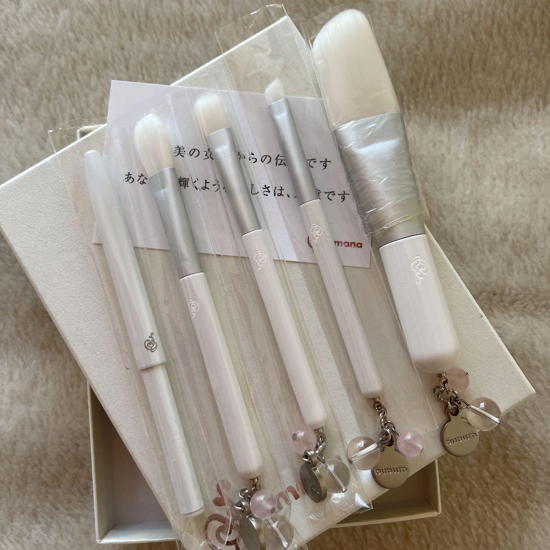 amanaのメイクブラシ5点セットお値下げ中