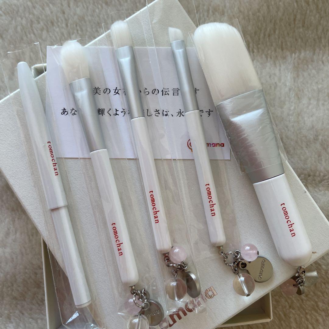 amanaのメイクブラシ5点セットお値下げ中