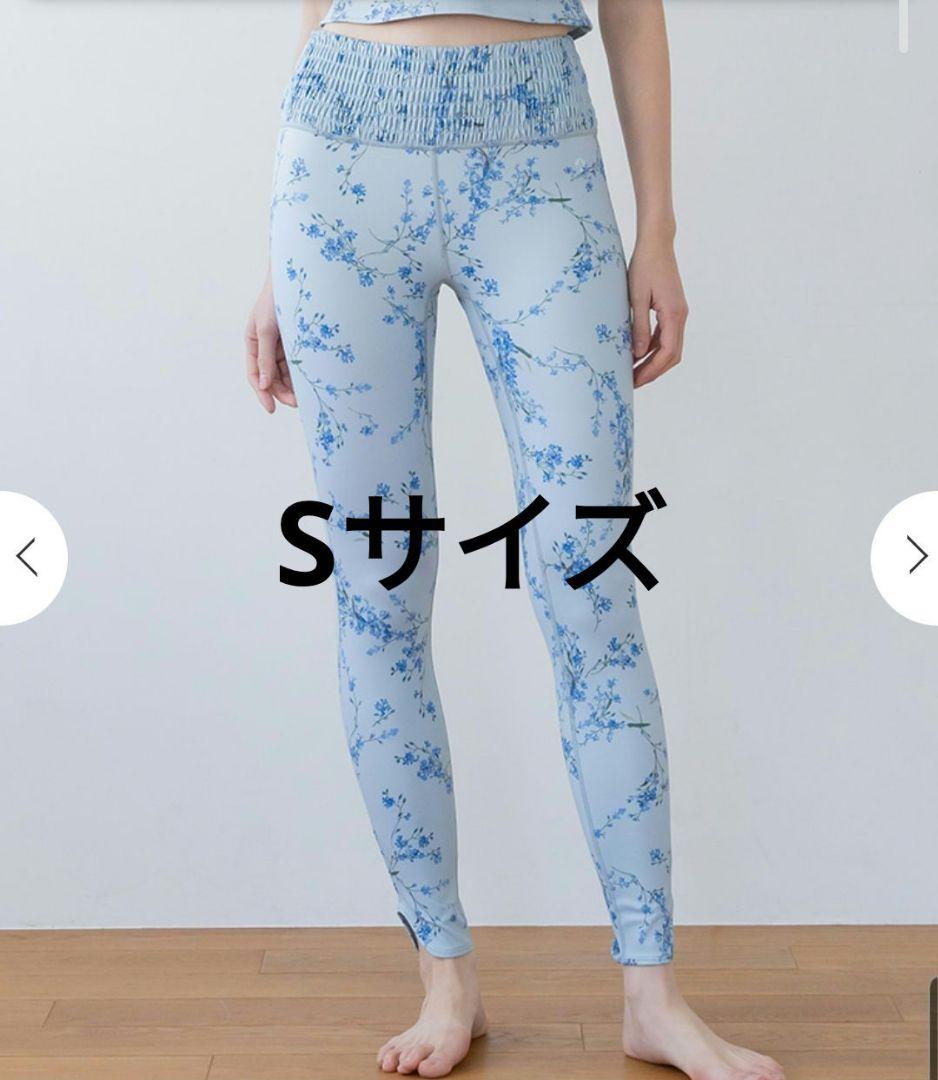 【新品】スカーラ スプリングフラワー シャーリングレギンス 忘れな草 S 完売品