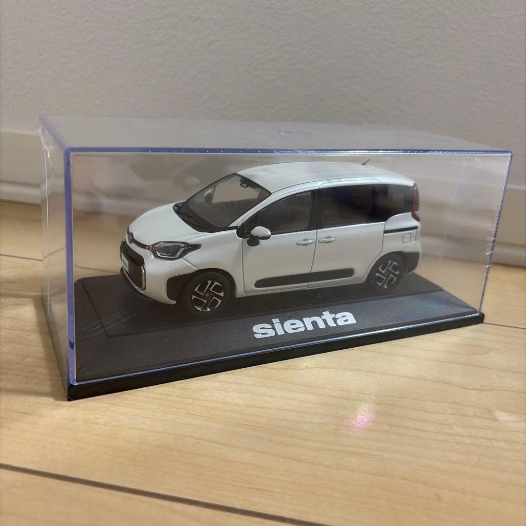 sienta シエンタ モデルカー カラーサンプル