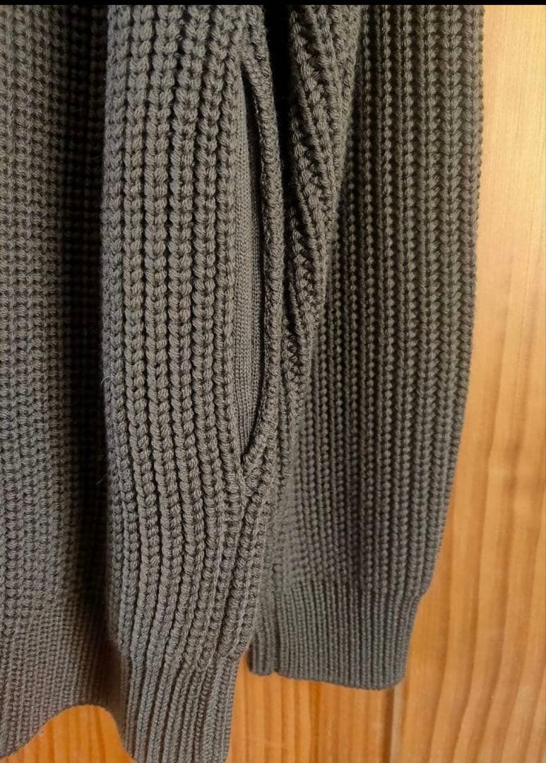 バトナー　シグネチャーニット