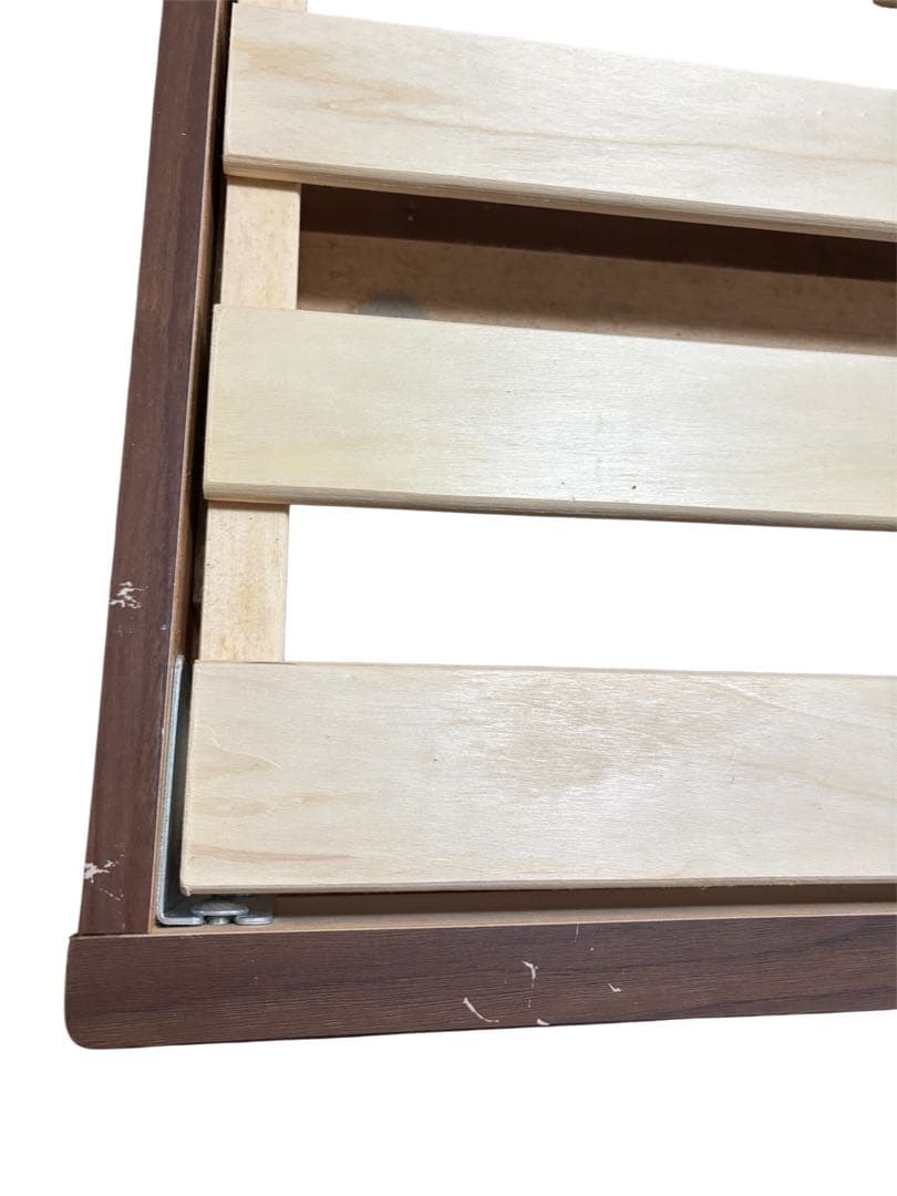 クイーンベッドフレーム 木製スラット LEDライト付き