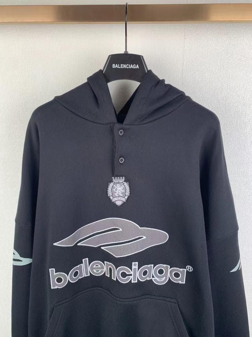 希少 balenciaga フード付きスウェット ブラック L