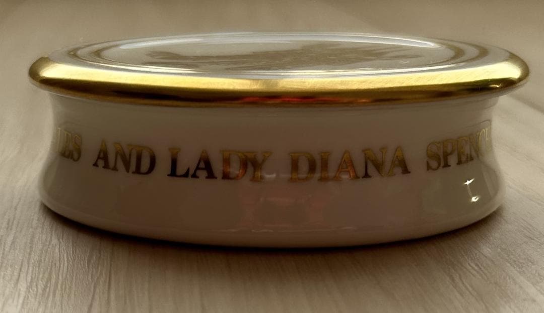 ダイアナ妃・キャンディ入れ