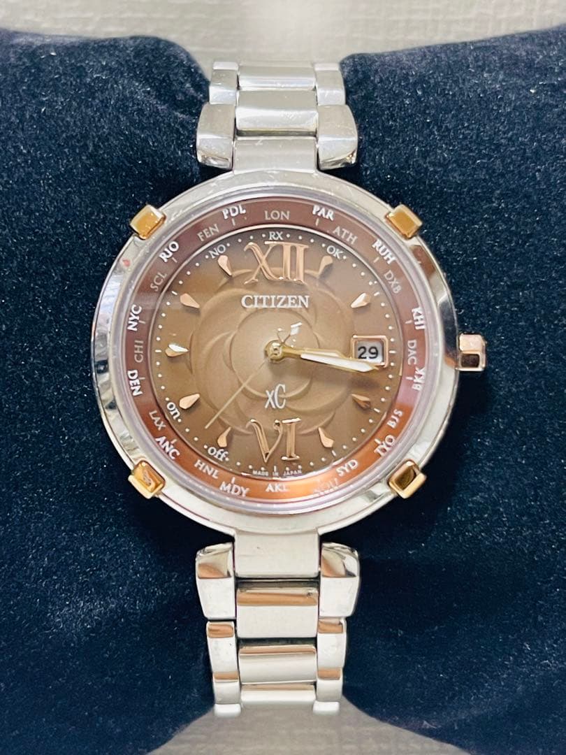 クロッシー xC　ティタニアライン　ブラウン電波ソーラー　H240　稼働品