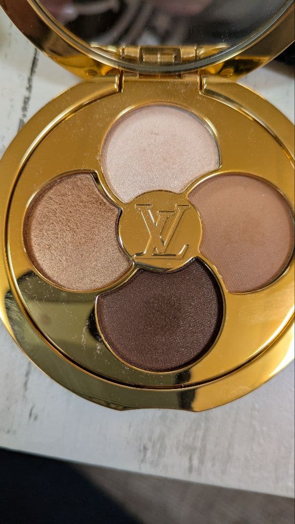 ルイヴィトン LV アイシャドウ　オンブル150