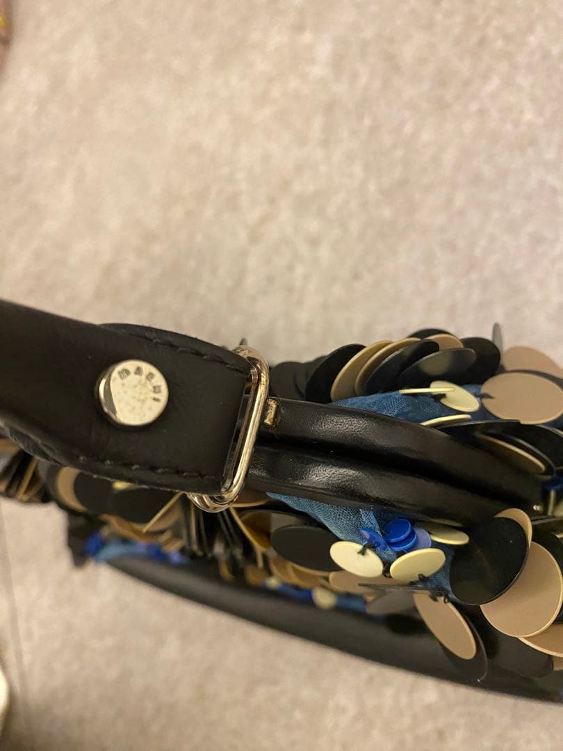 Marniマルニワンハンドルバックビジュークラッチ