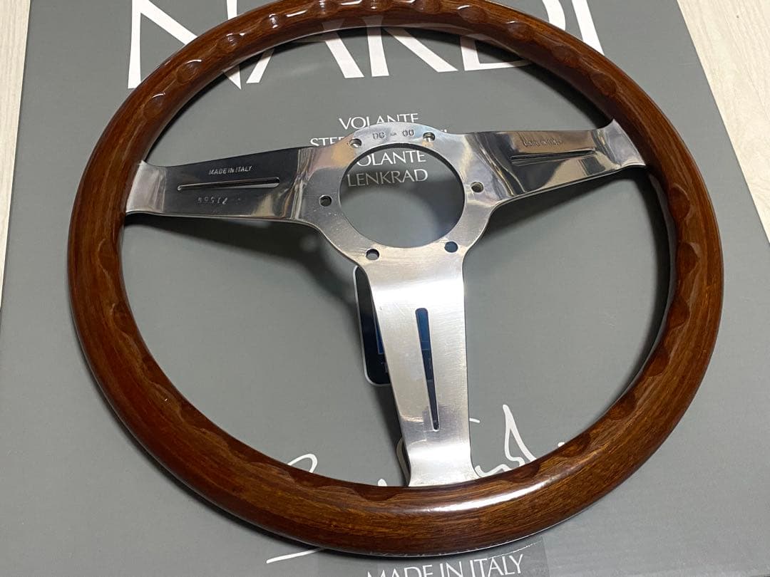 希少【NARDI Classic】32.5Φ ウッドステアリング　即決大歓迎