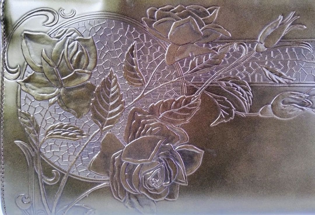 Jean Paul GAULTIER　ジャンポール・ゴルチエ　ニューローズ