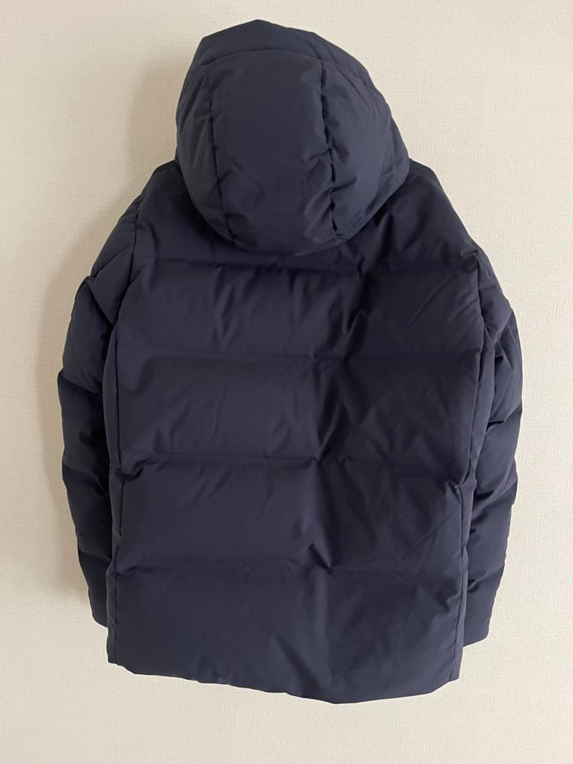美品 UNIQLO シームレスダウンパーカ L