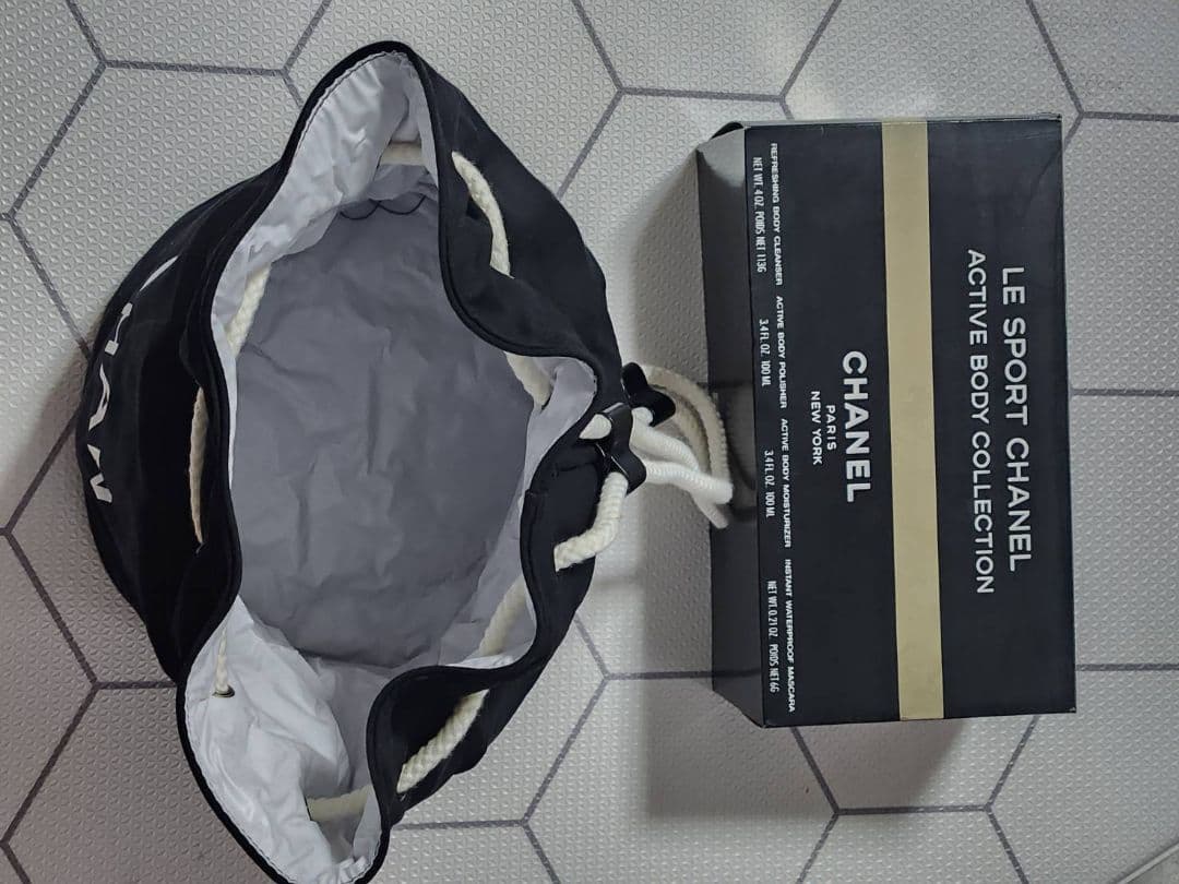 CHANEL LE SPORT CHANEL バッグ プールバッグ
