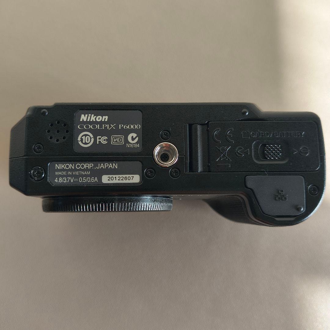 【極美品】Nikon デジタルカメラCOOLPIX P6000