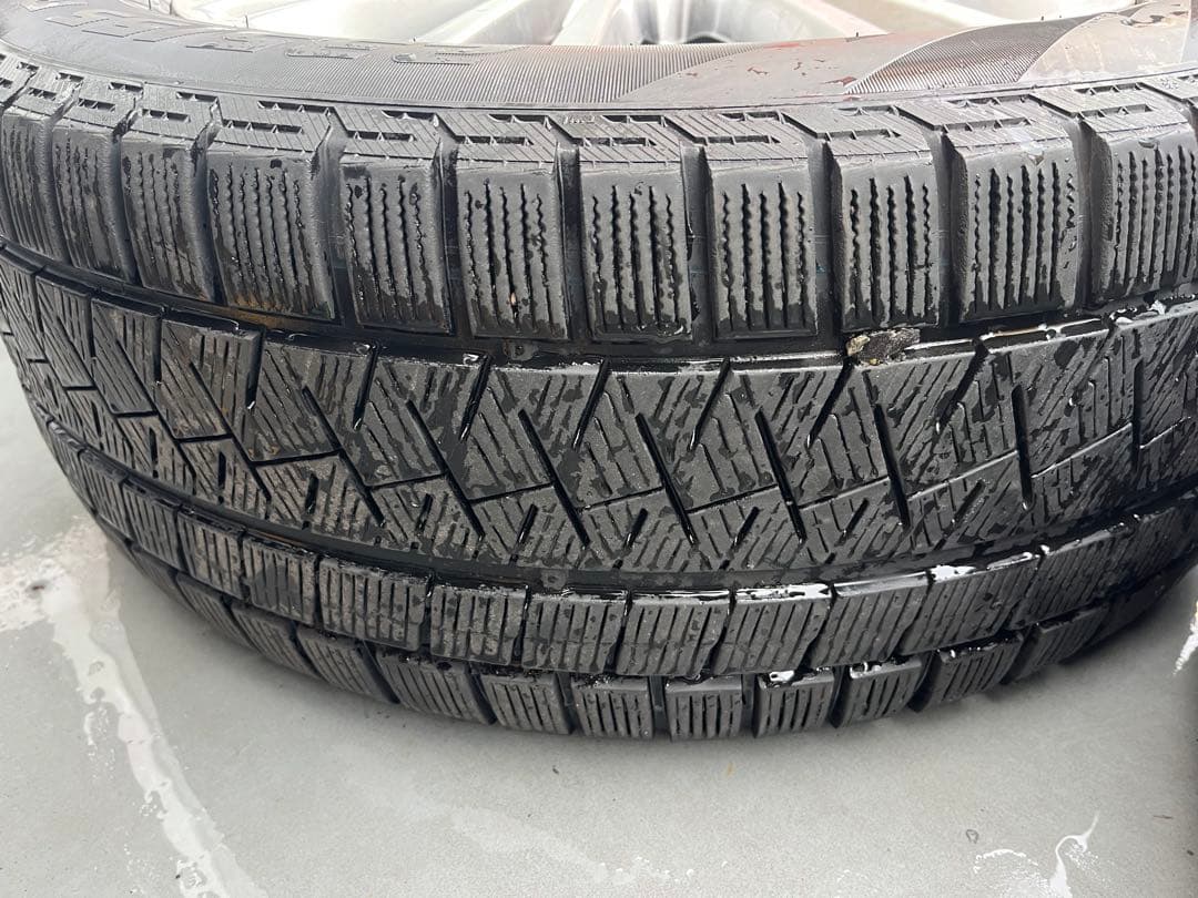 235/55/17 中古ホイール　スタッドレス付 PIRELLI
