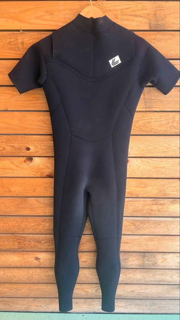 Lahire シーガルウェットスーツ 黒 半袖