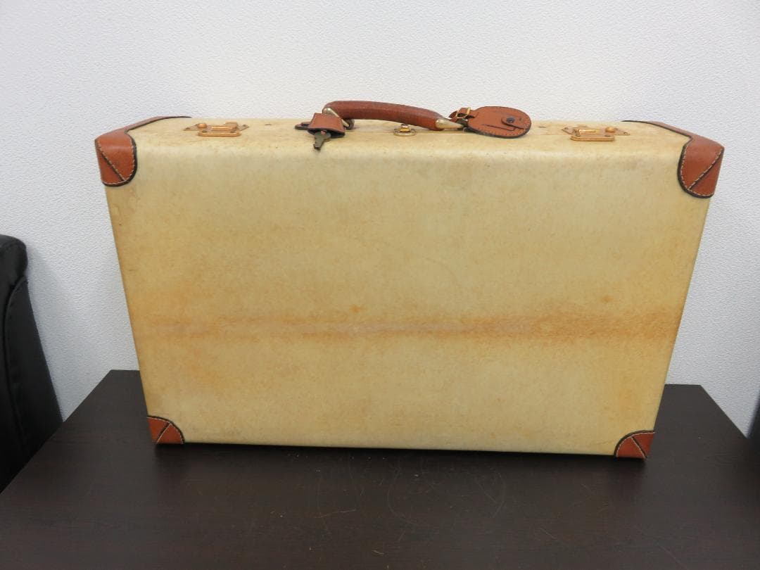 ヴィンテージ 本革トランク アンティーク 鍵付き イタリア製 トランクケース