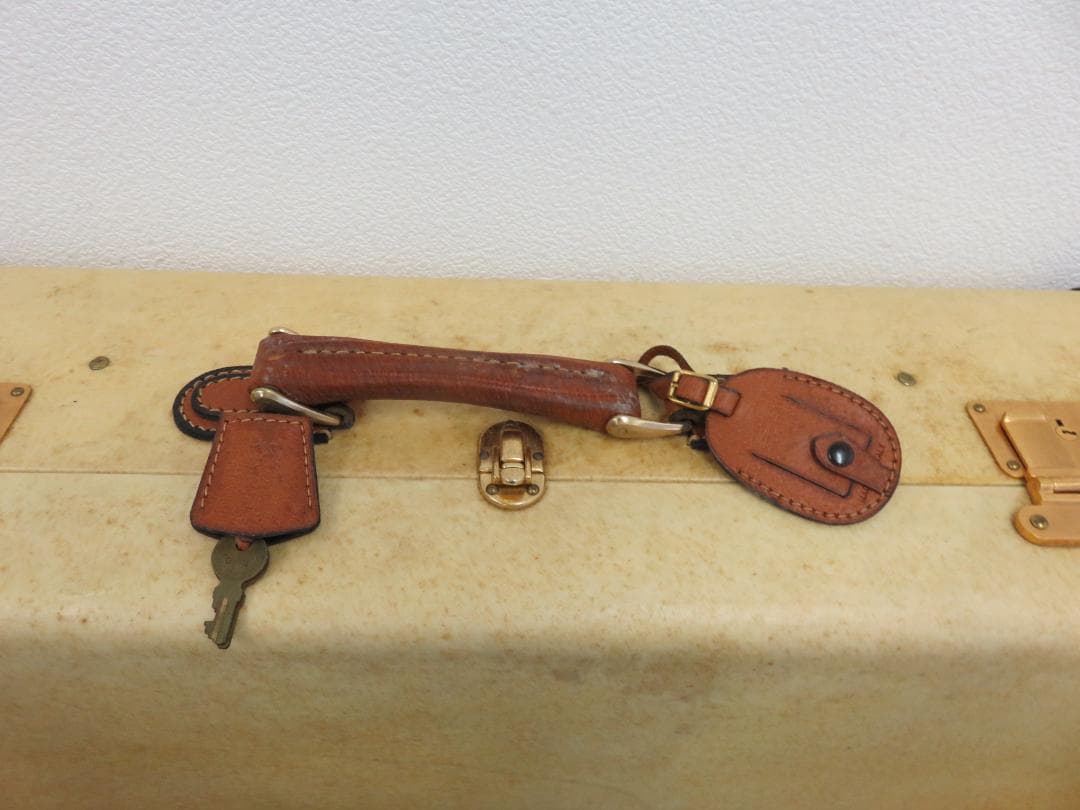 ヴィンテージ 本革トランク アンティーク 鍵付き イタリア製 トランクケース