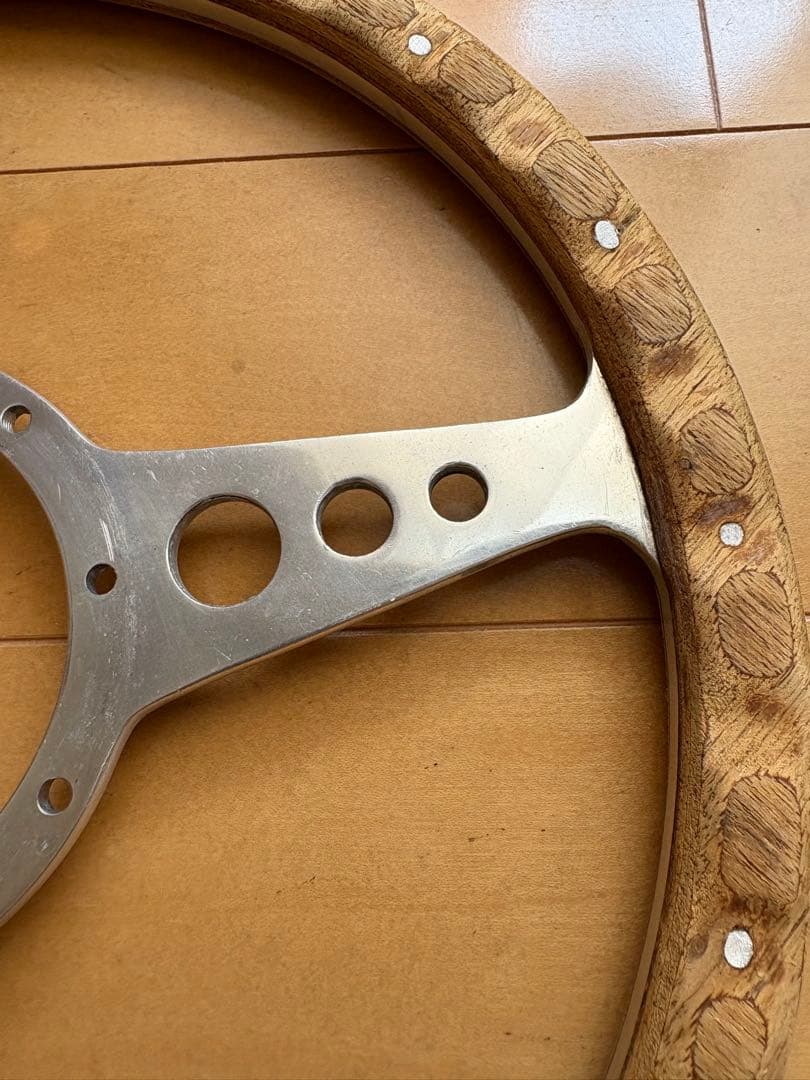 モトリタステアリング（直径33cm）