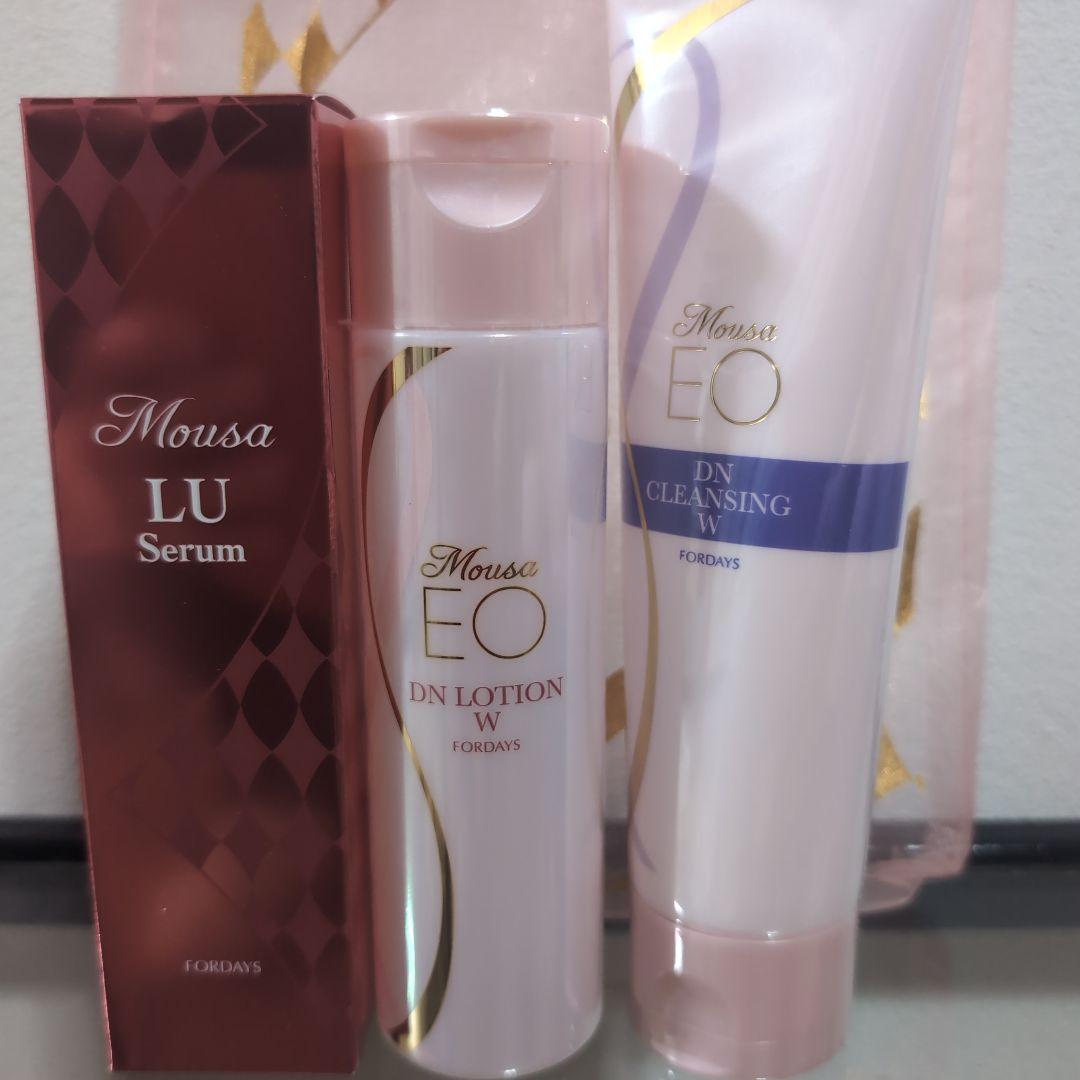 フォーディズムーサシリーズ　セラム、ローション、クレンジング3点