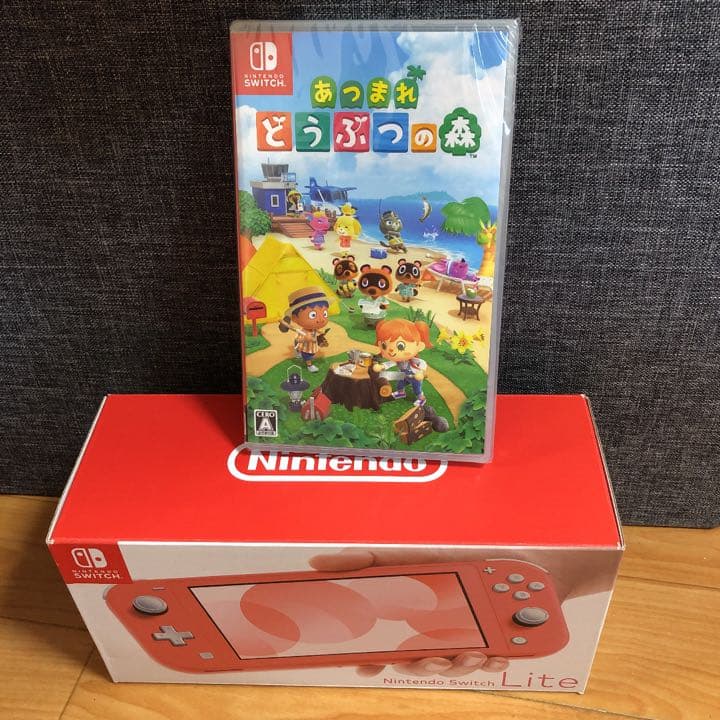 Nintendo Switch lightコーラルとどうぶつの森セット