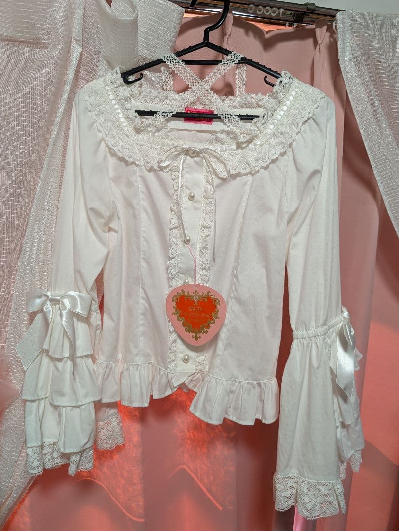 BABY　姫袖ブラウス