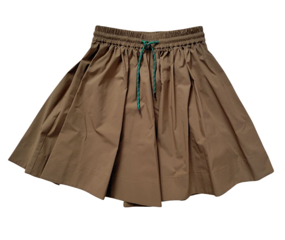 【yori】25商品新品　撥水フェスショートパンツ　36 キャメル