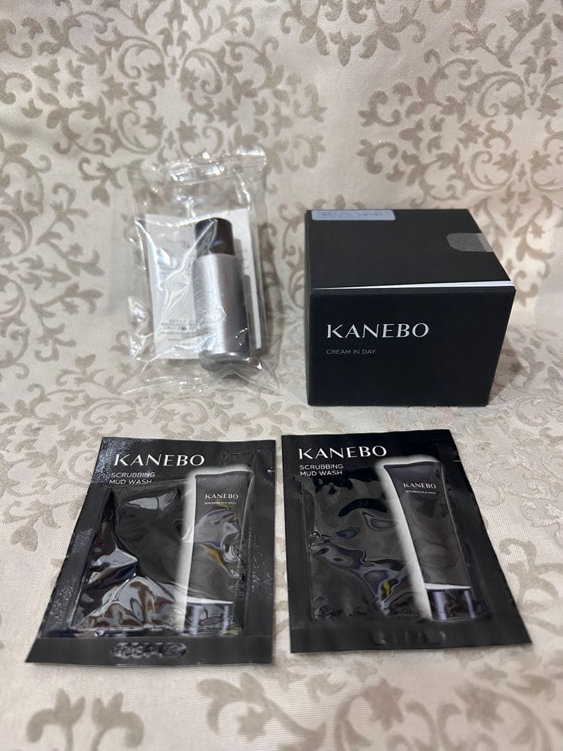 カネボウ クリーム イン デイII 40g スクラビングマッドウォッシュ 美容液