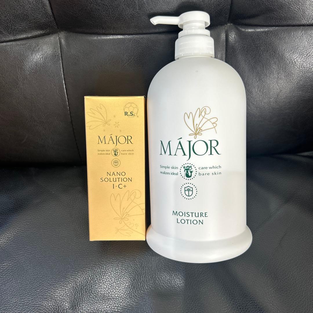 新品正規品 マジョール　モイスチュアローション 化粧水 1000ml 業務用