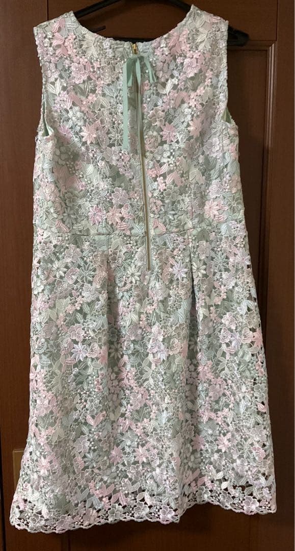 Rose Tiara ジュエルフラワー　ケミカルレースワンピース　42