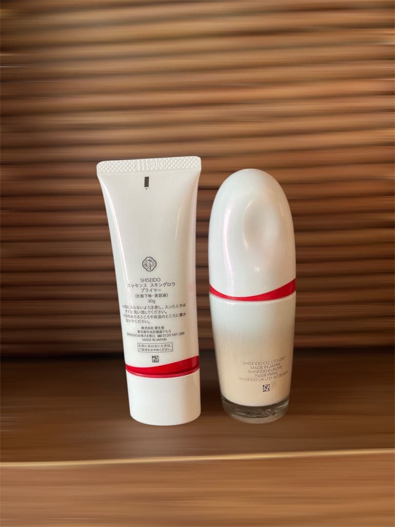 ✨資生堂　エッセンス スキングロウ ファンデーション 220プライマー　セット