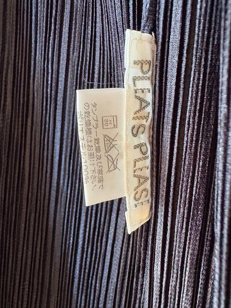 美品　プリーツプリーズ　カーディガン　濃紺