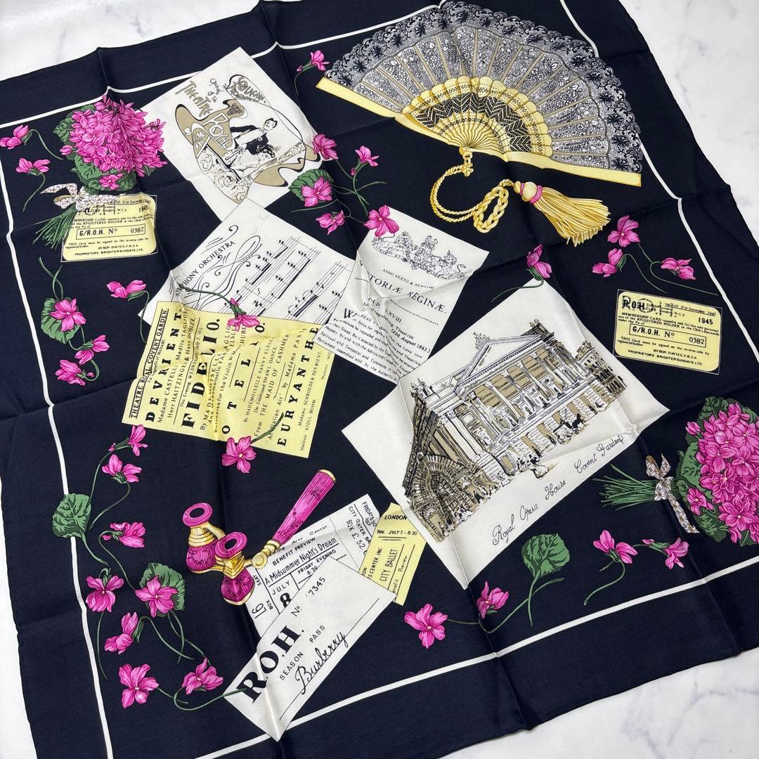 0527 バーバリー　大判ハンカチ　扇子　希少　レア　未使用　タグ付き.