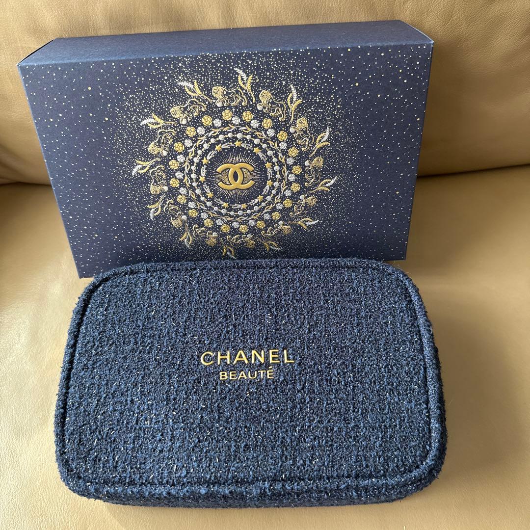 CHANEL Xmasコフレ♡ノベルティポーチ♡ネイルカラー付き