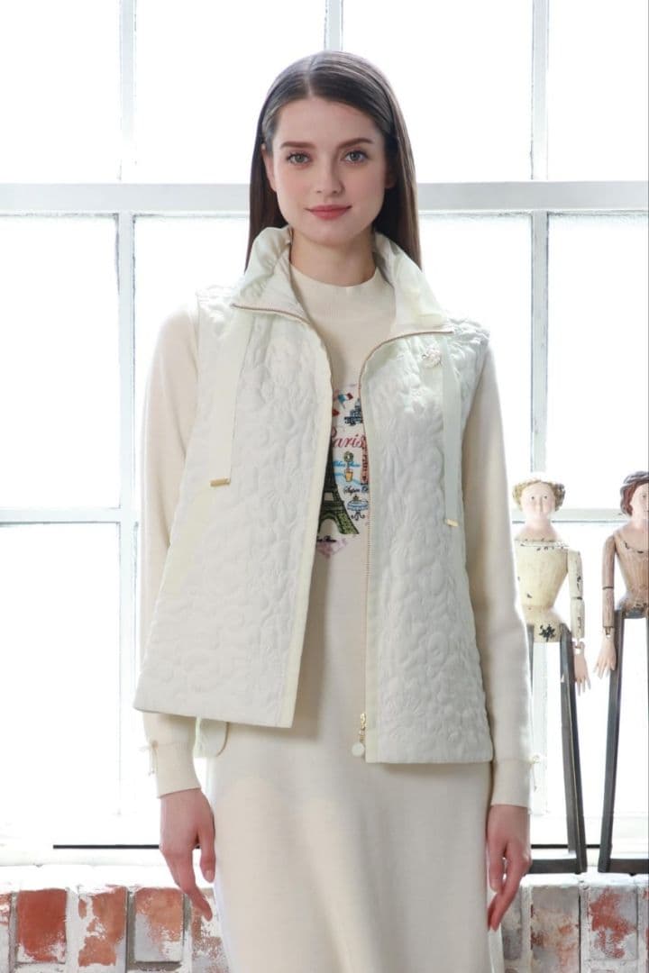 ♥最新作♥【新品】スーパービューティー中わたキルティング生地ベスト44