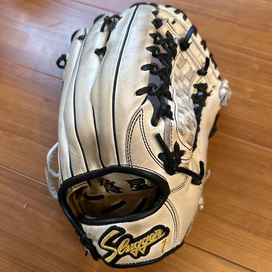 Slugger野球グローブ ホワイトレザー　軟式用
