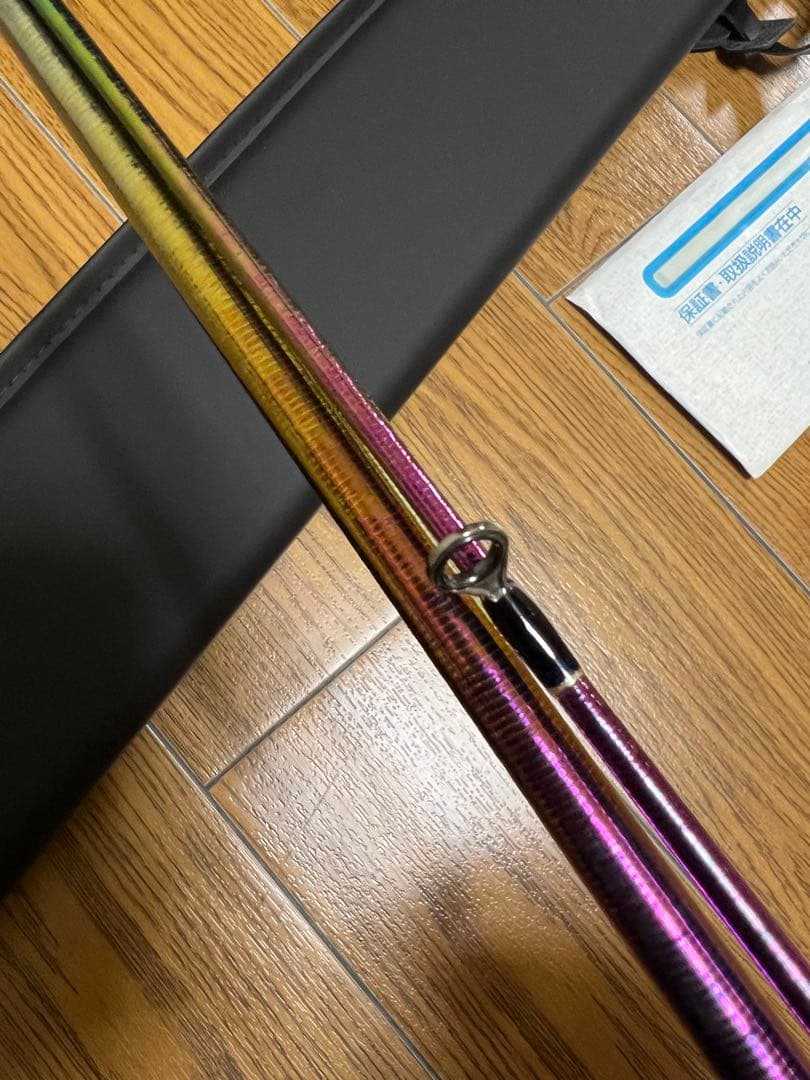 ワールドシャウラリミテッド　2832R2 保証書とレシート付き