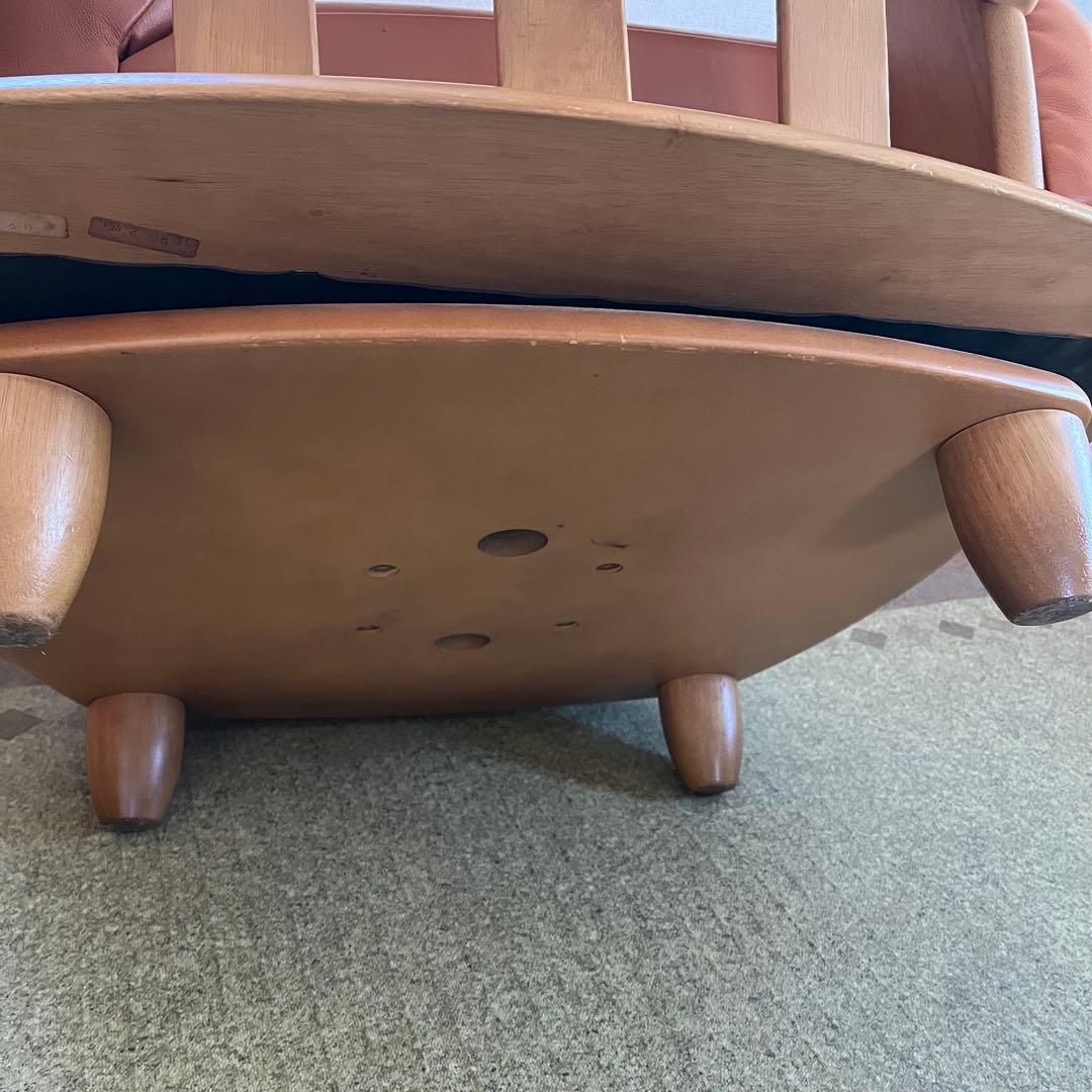 カリモク　回転式アームチェア　ソファ　1人掛け　ラック付き　たのめる便　送料込