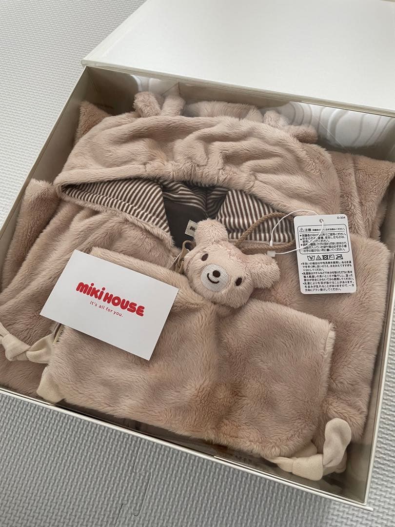 ミキハウス マイクロファーカバーオール ベージュ おもちゃ付き