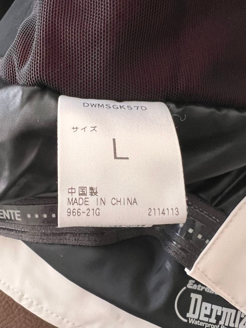 DESCENTE スキーウェア 上下女性用 ホワイト/ブラック/レッド　1回着用