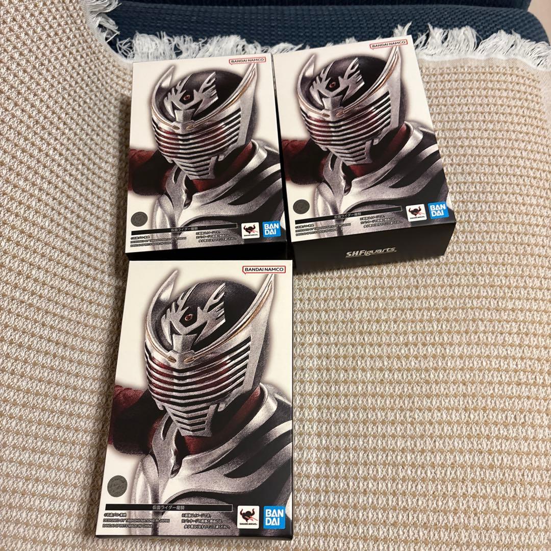 仮面ライダー龍騎 真骨彫製法 S.H.Figuarts ３個
