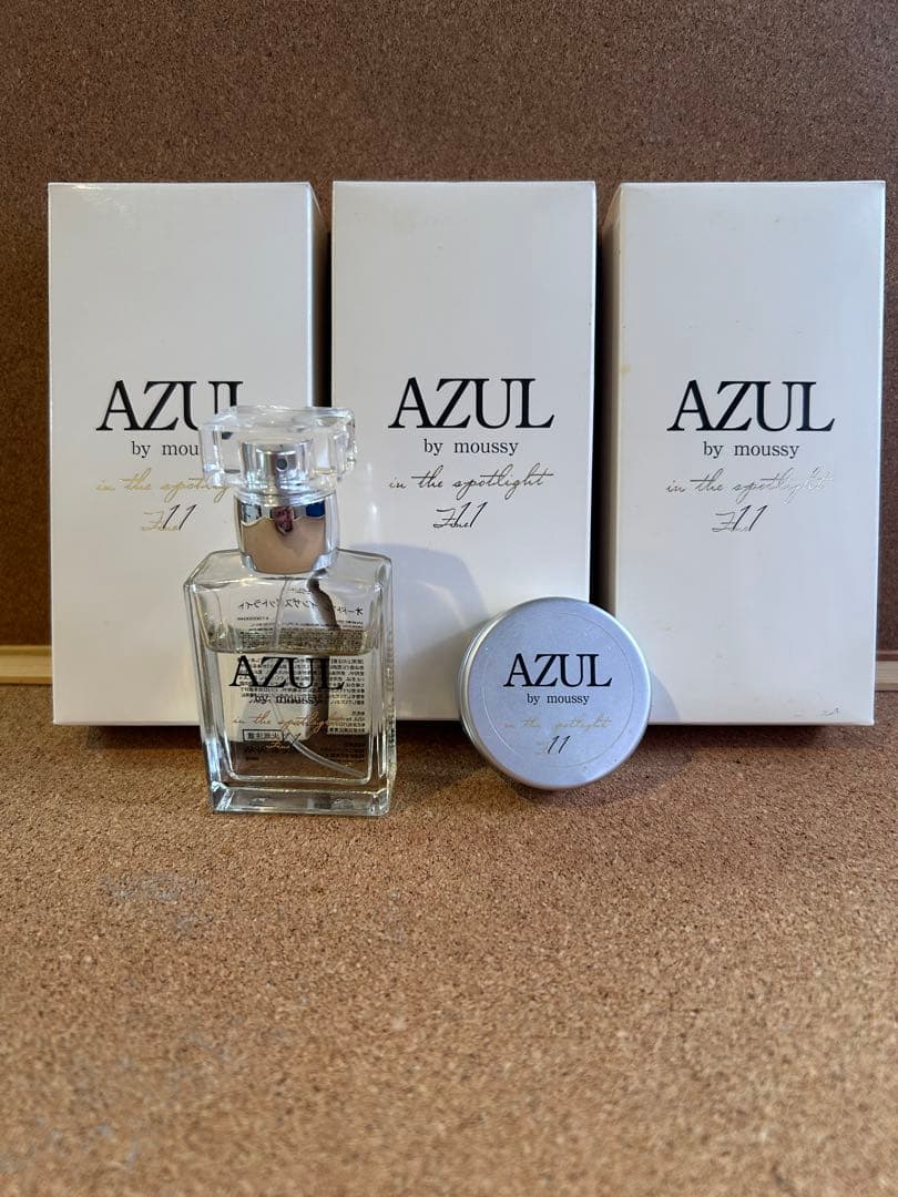 AZUL by moussy in the spotlight 香水