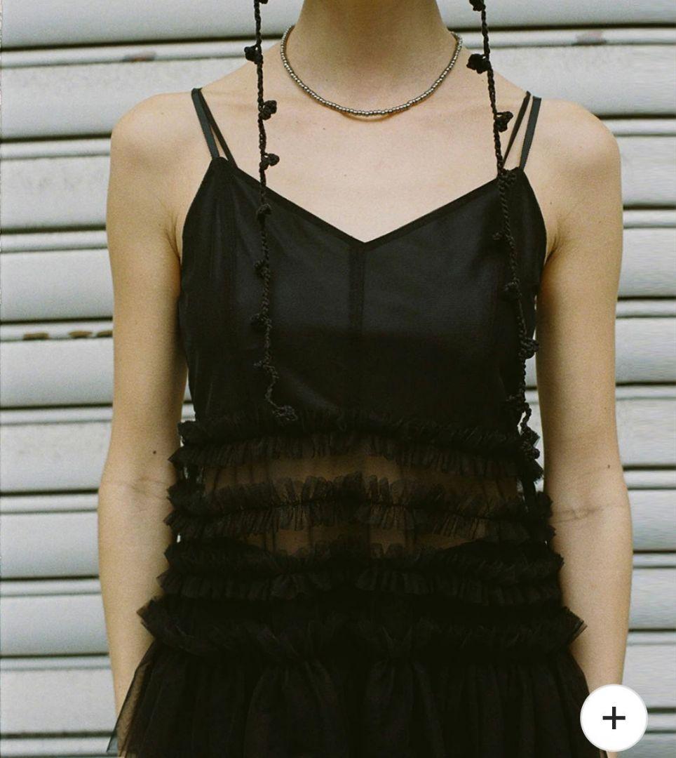 AMERI キャミソール　BLACK TULLE RAFFLE CAMI TOP