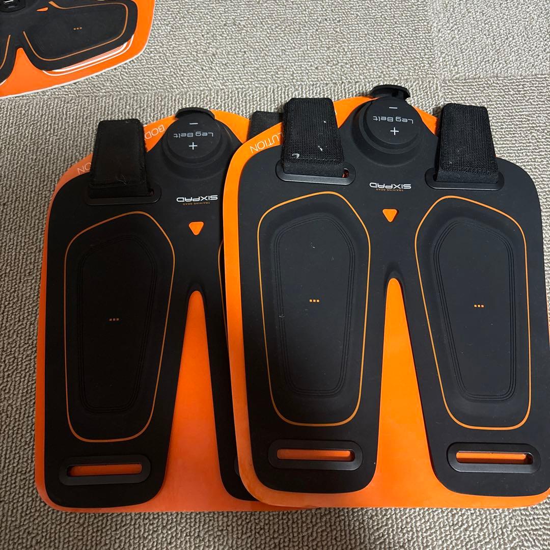 R*s様 SIXPAD BODY REVOLUTION EMS腹筋トレーニング